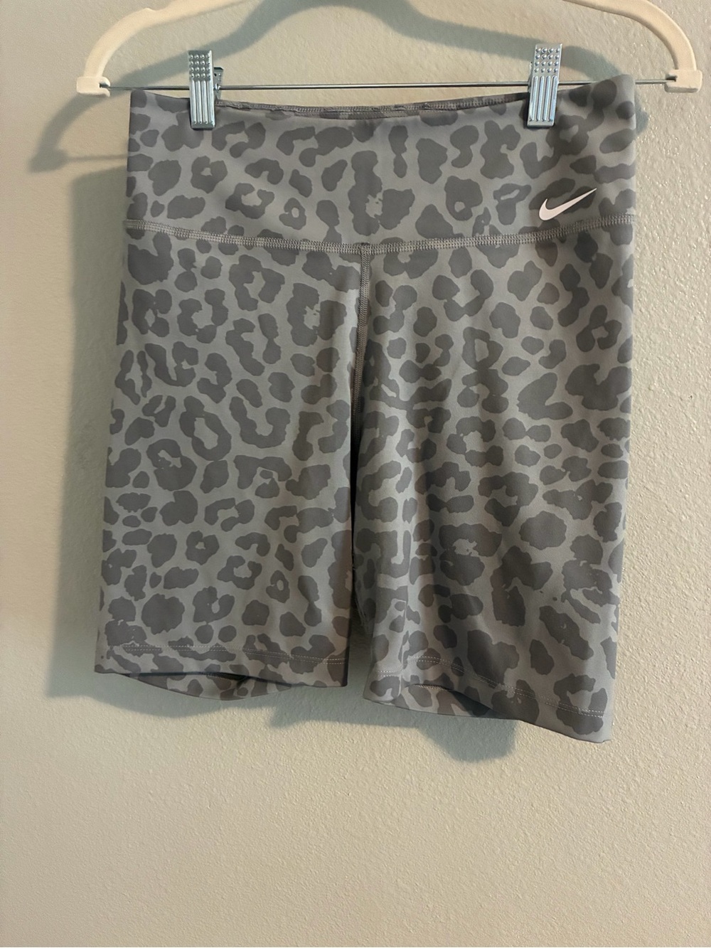 Nike Women's Gray Leopard-Print Bike Shorts